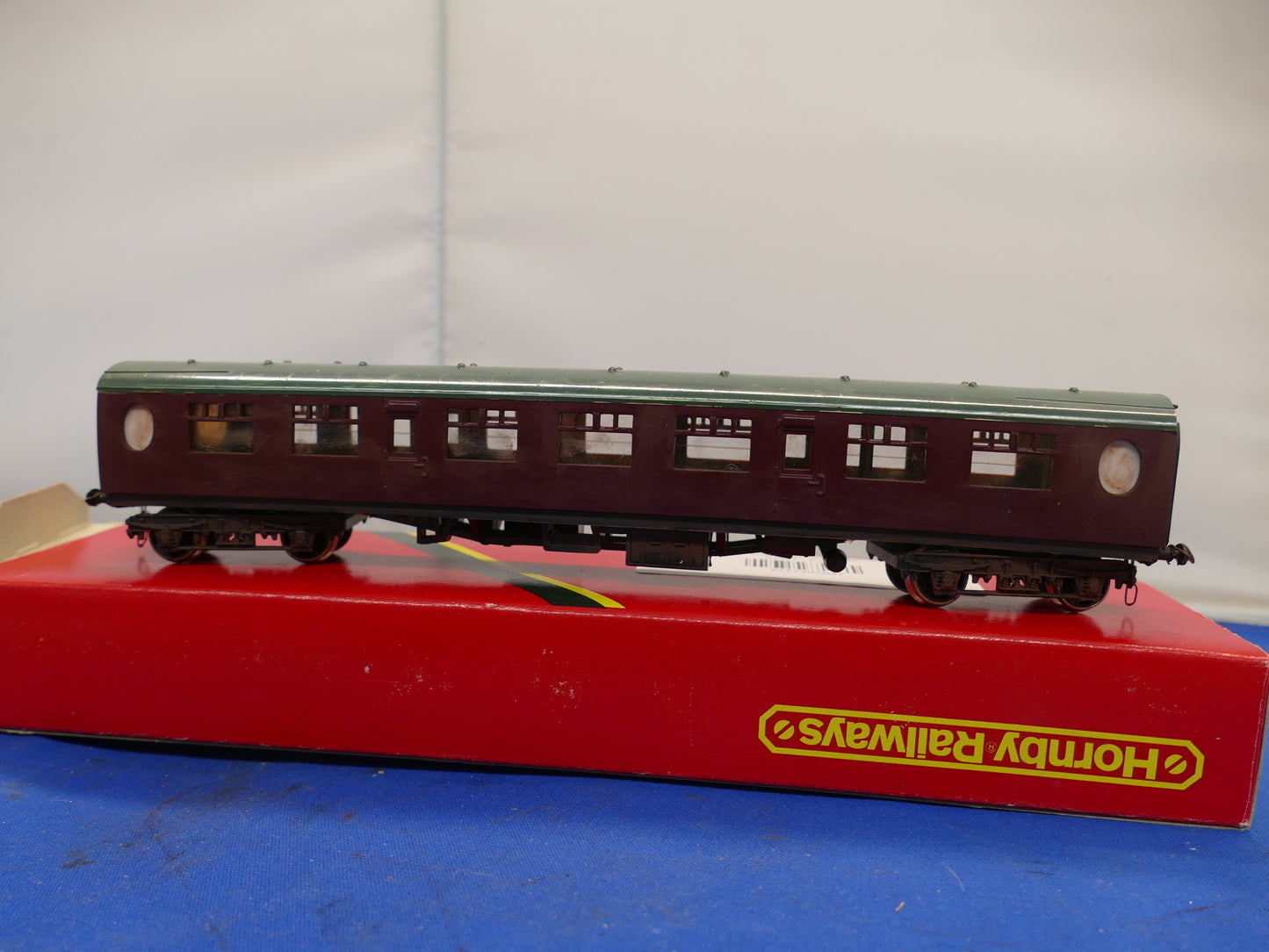 Hornby R937 LNER Coach (Used)