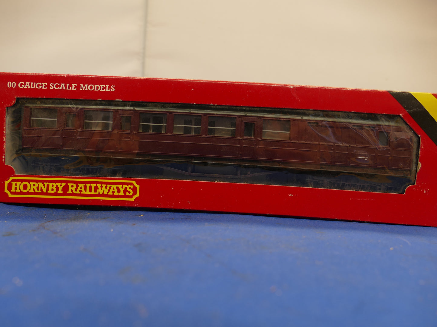 Hornby R436 LNER Coach (Used)