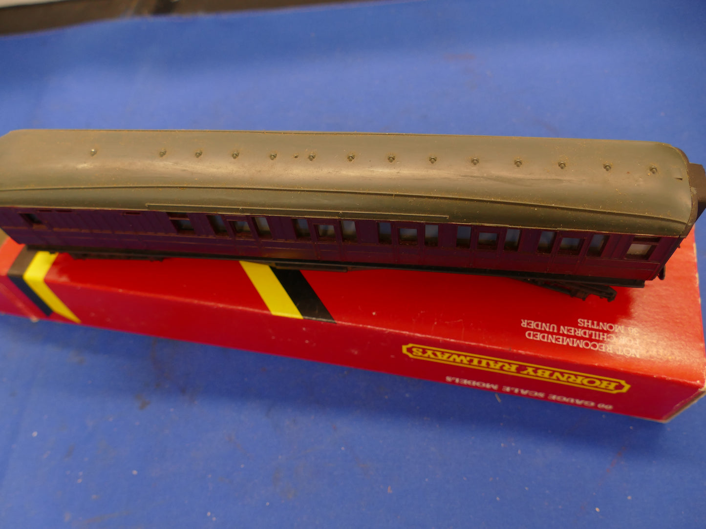 Hornby R436 LNER Coach (Used)