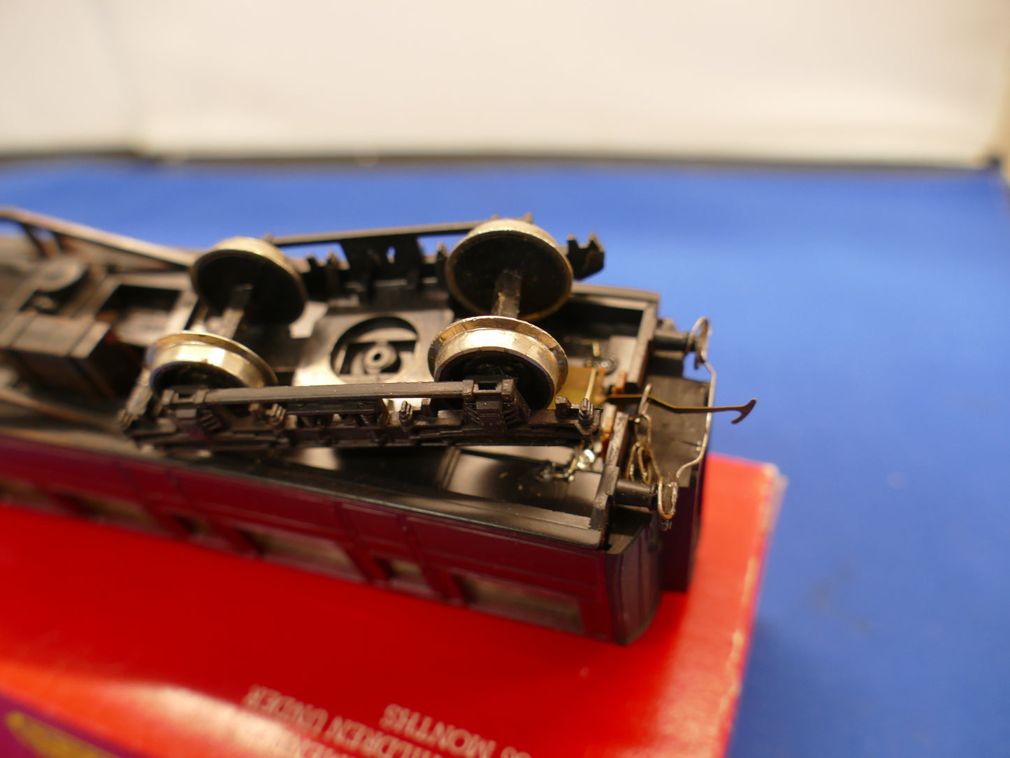 Hornby R436 LNER Coach (Used)