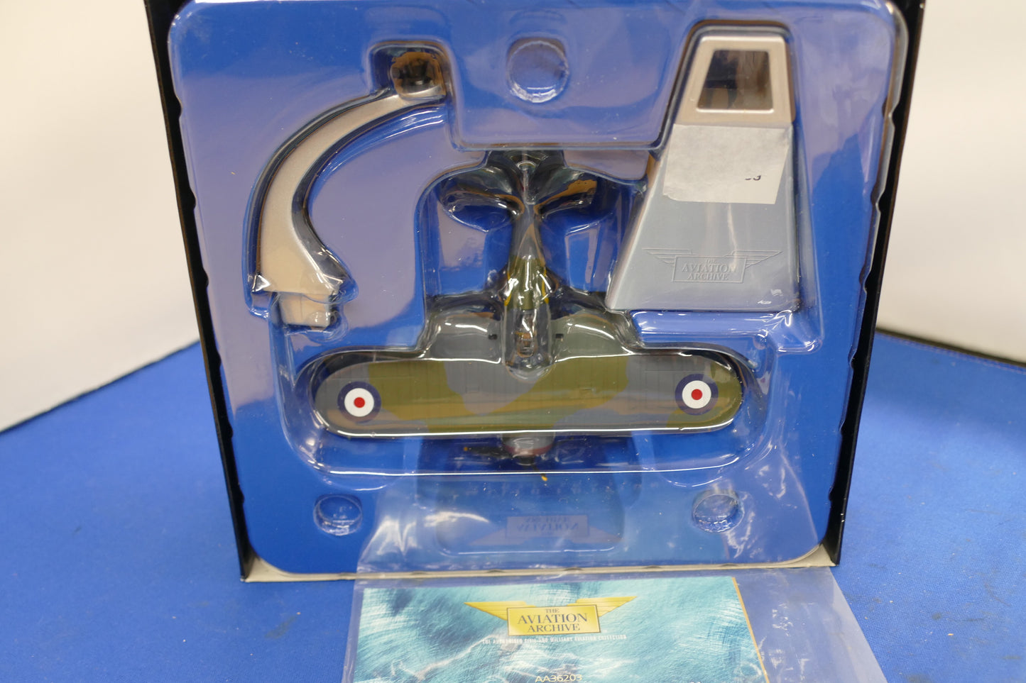 Corgi Gloster Sea Gladiator "Charity" (pre owned)