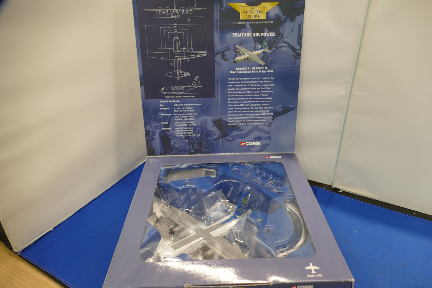 Corgi Lockheed C-130E Hercules RAAF (pre owned)