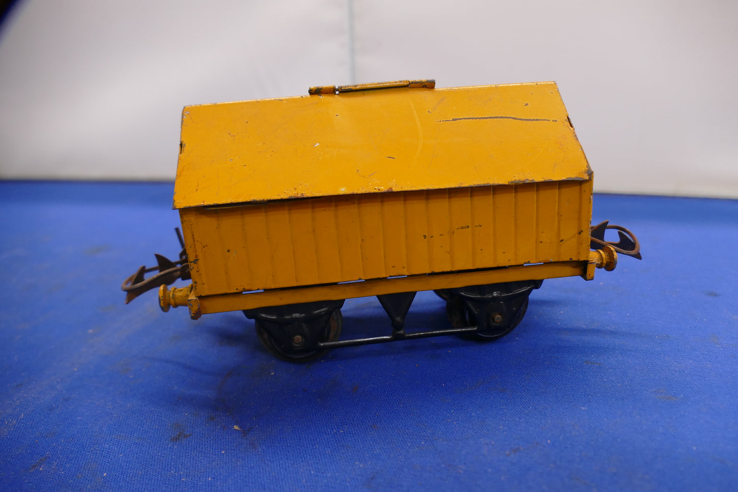 Hornby O Gauge Tinplate Wagon "Cement" (used)