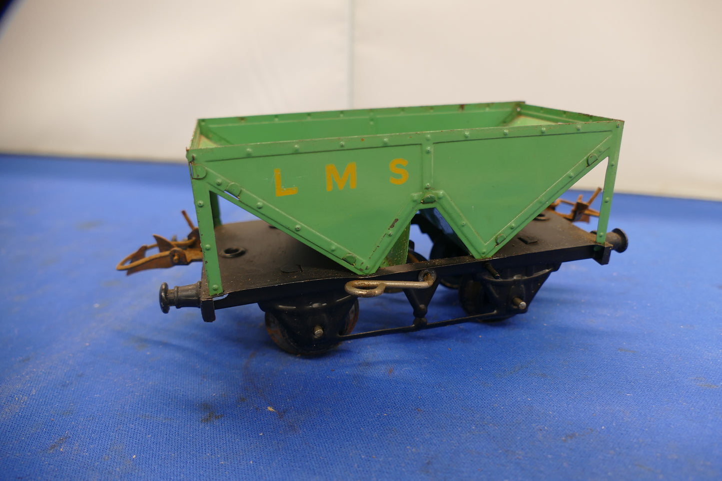 Hornby O Gauge Tinplate Hopper Wagon "LMS" (used)