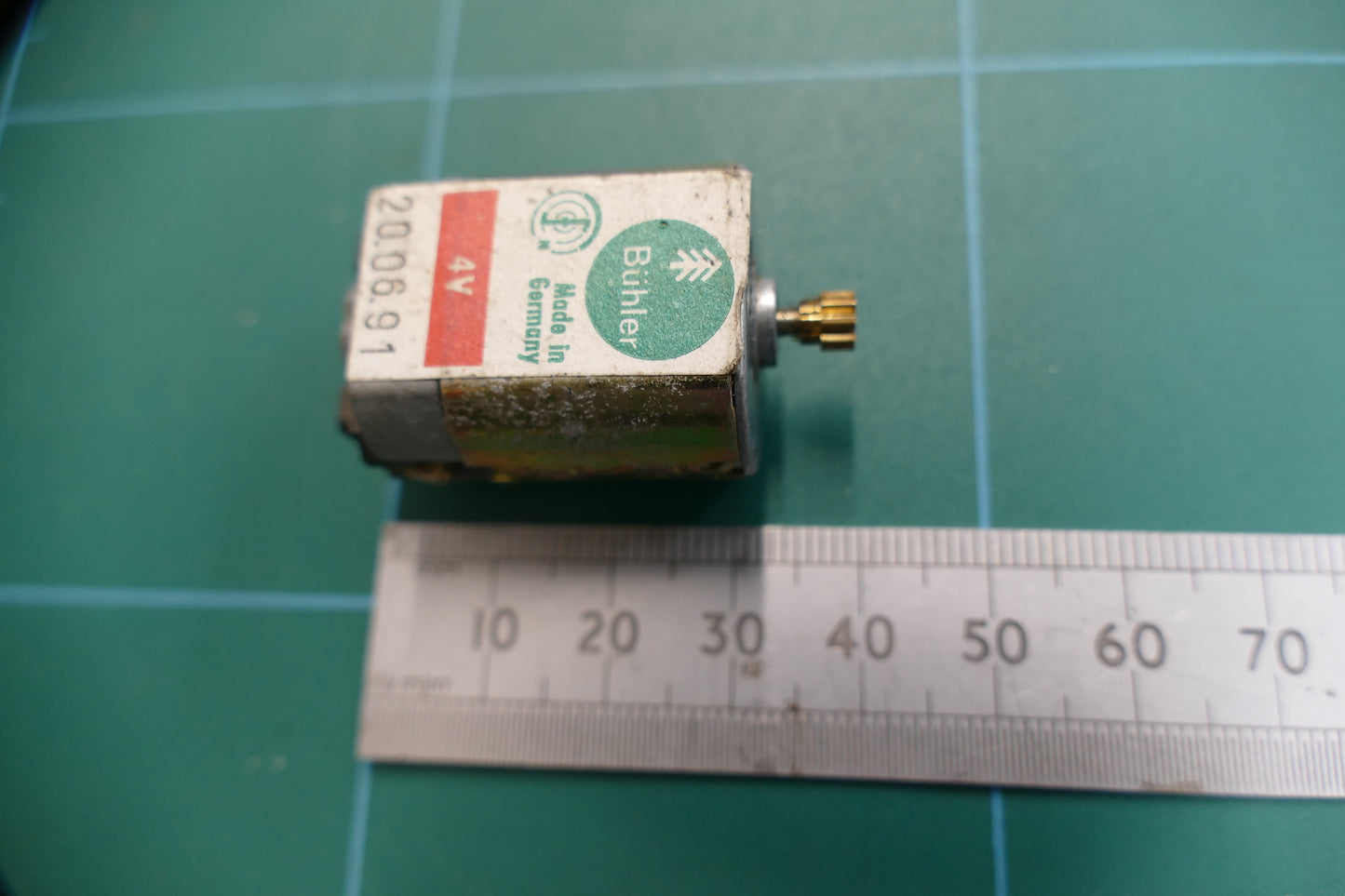 4v motor Buhler