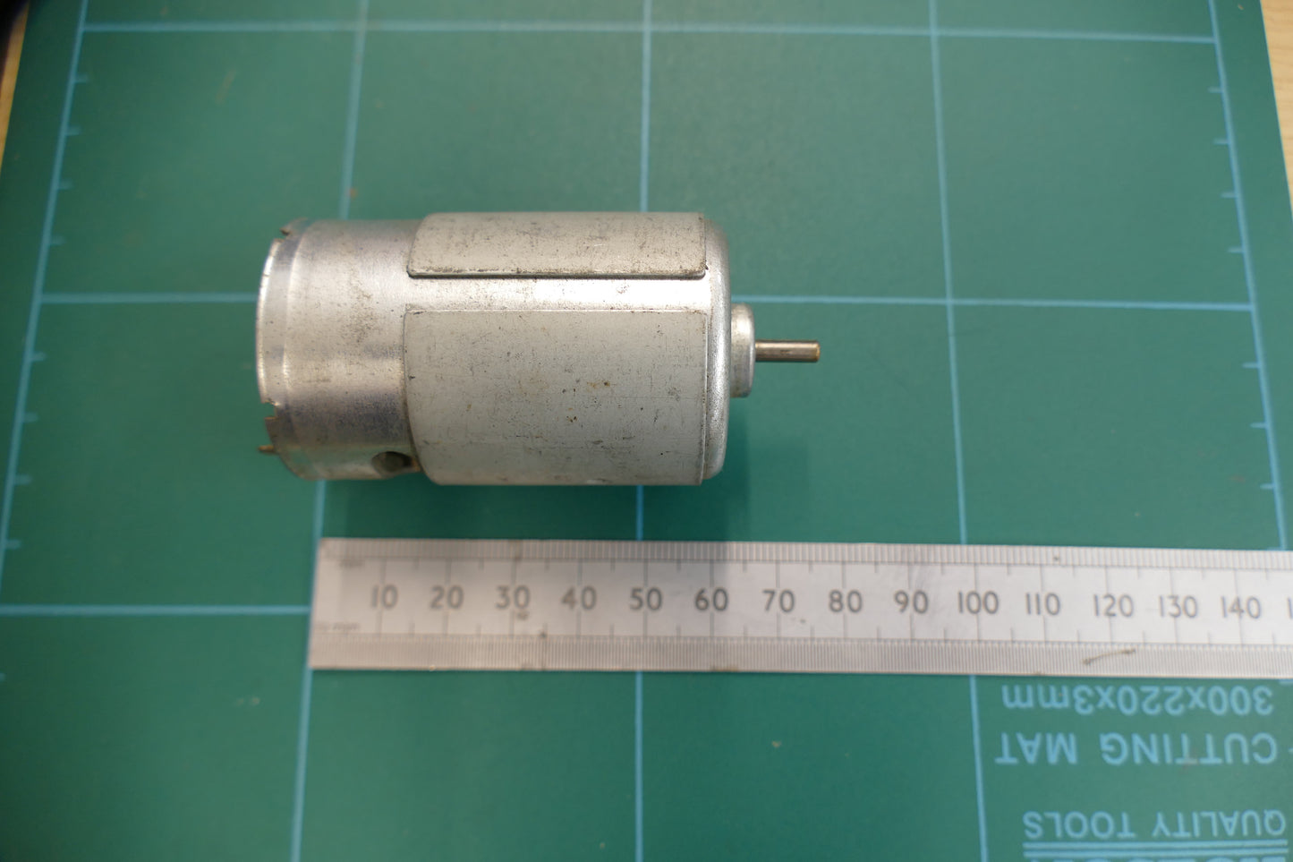 6/12v motor Johnson