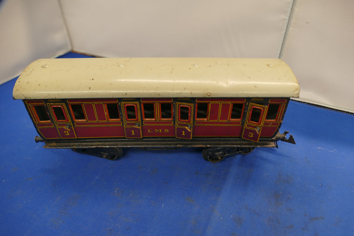 Bing O Gauge Tinplate LMS Coach