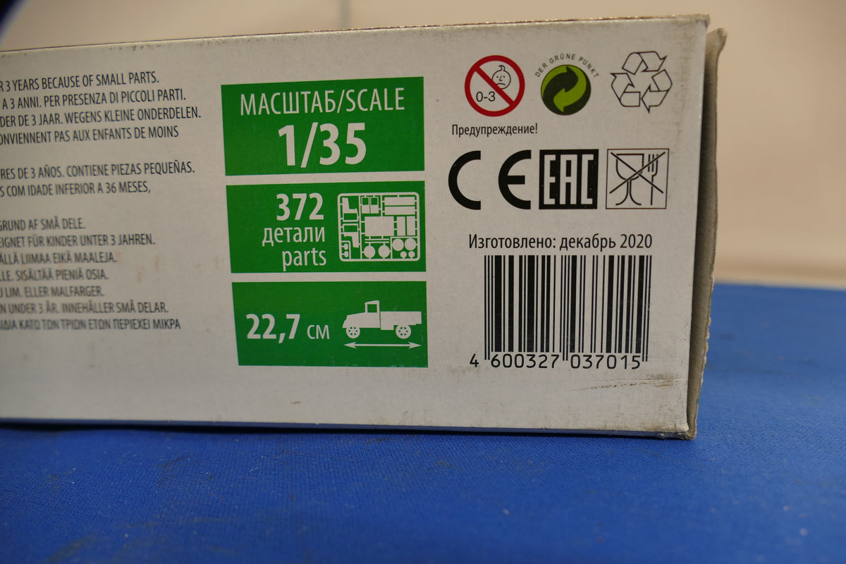 Zvezda - 1:35 Russian Armored Vehicle kit