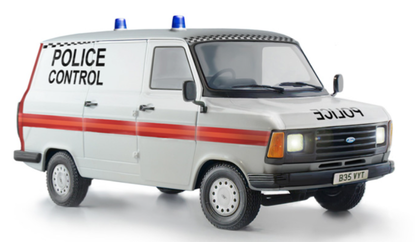 Italeri 1/24 Ford Transit UK Police - 3657