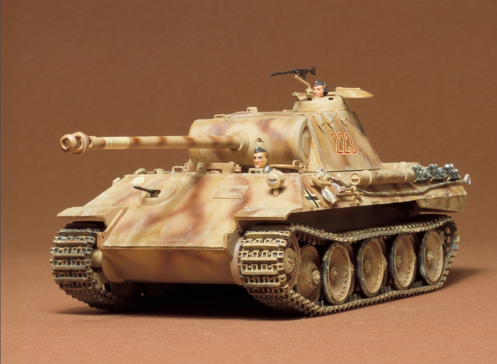 Tamiya - GERMAN Panther Medium Tank KIT- 35065