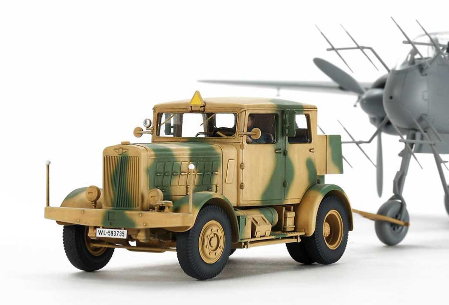TAMIYA - 1/48 German Heavy Tractor SS-100