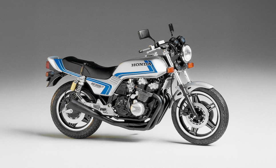 TAMIYA 1/12 Honda CB750F 'Custom Tuned' Model Kit