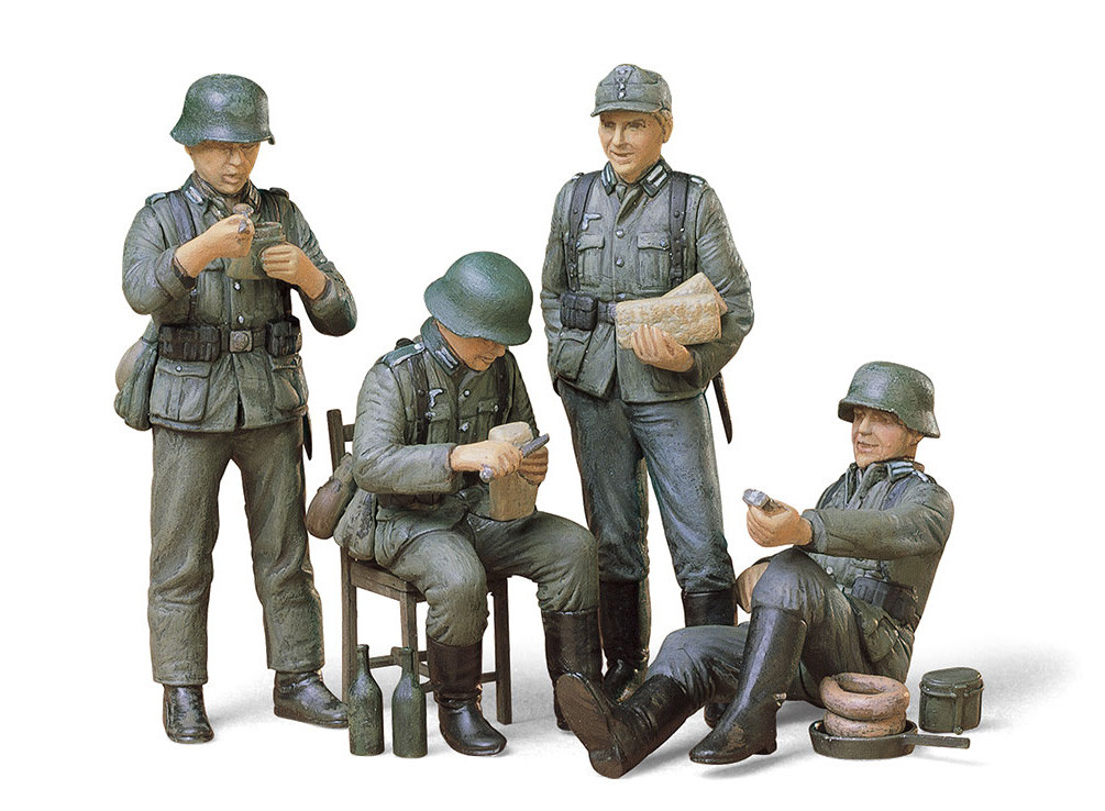 TAMIYA 1/35 German Soldiers at Rest