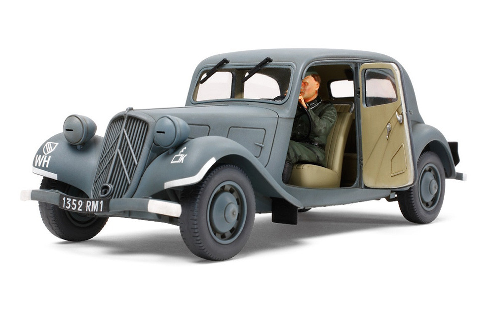 TAMIYA - 1/35 Citroën Traction 11CV Staff Car