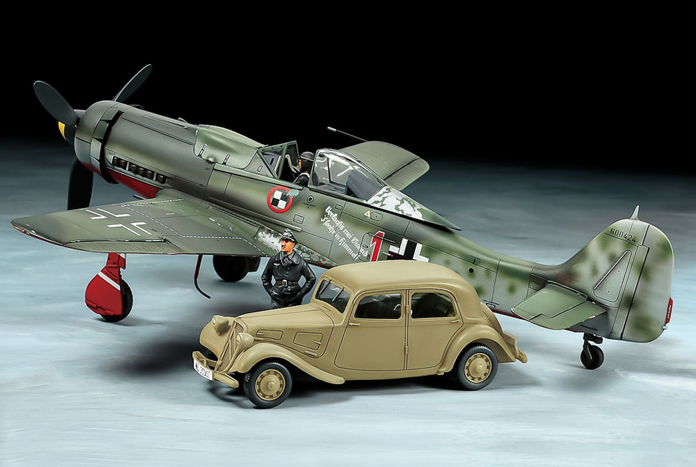 TAMIYA 1/48 Fw190 D-9 JV44 Aircraft & 11CV Staff Car Set