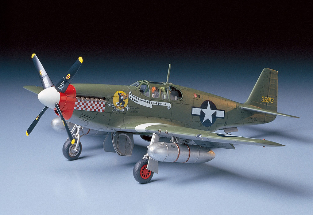 TAMIYA 1/48 North American P-51B Mustang