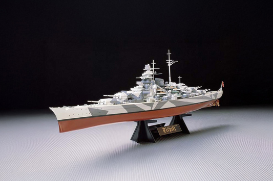 TAMIYA - 1/350 Tirpitz Battleship with Stand