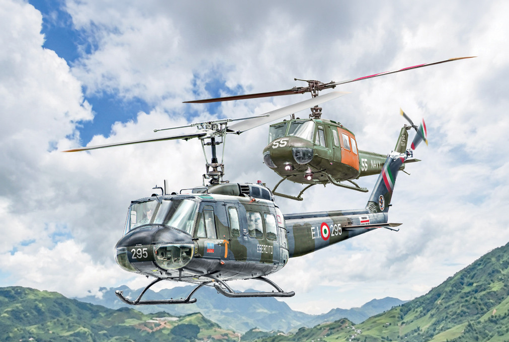 ITALERI 1/48 AB.205 / UH-1D "SAR" Search & Rescue Helicopter