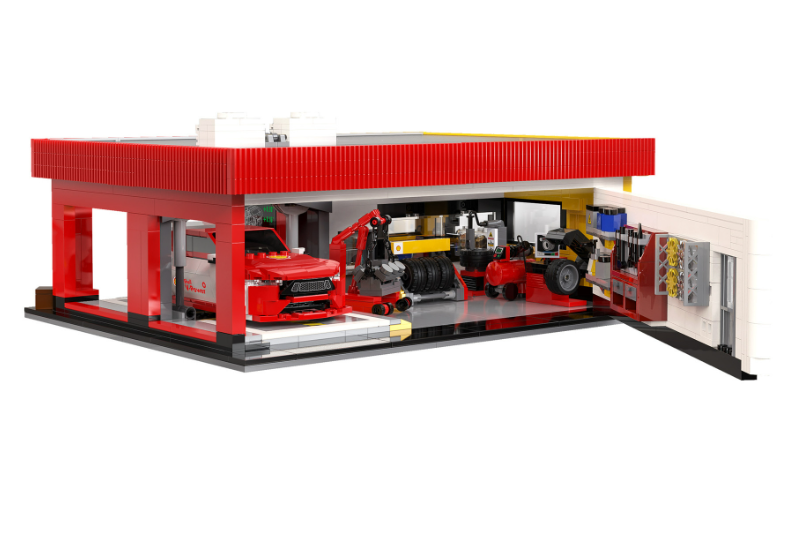 Shell Service Station with Car - 1697 pcs